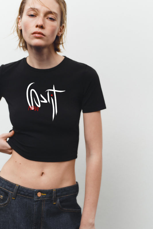 AZADI; WOMEN'S BLACK CROPPED STRETCH T-SHIRT